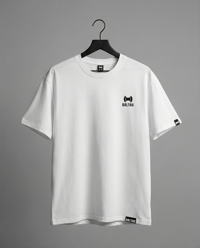 BALTAG Statement T-Shirt Weiß – Unisex Regular Fit mit Backprint | Streetwear Premium