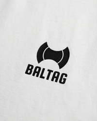 BALTAG Statement T-Shirt Weiß – Unisex Regular Fit mit Backprint | Streetwear Premium