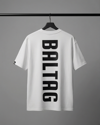 BALTAG Statement T-Shirt Weiß – Unisex Regular Fit mit Backprint | Streetwear Premium