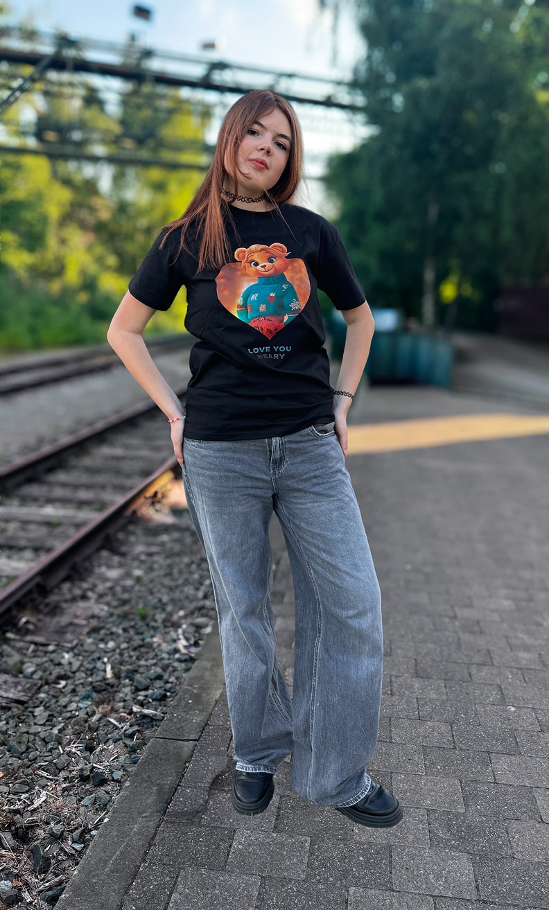 Damen T-Shirt „Love You Beary“ mit süßem Bären-Print - Baltag Kollektion